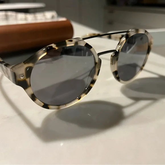 See | Accessories | Like New See Eyewear Tortoise Mirrored 